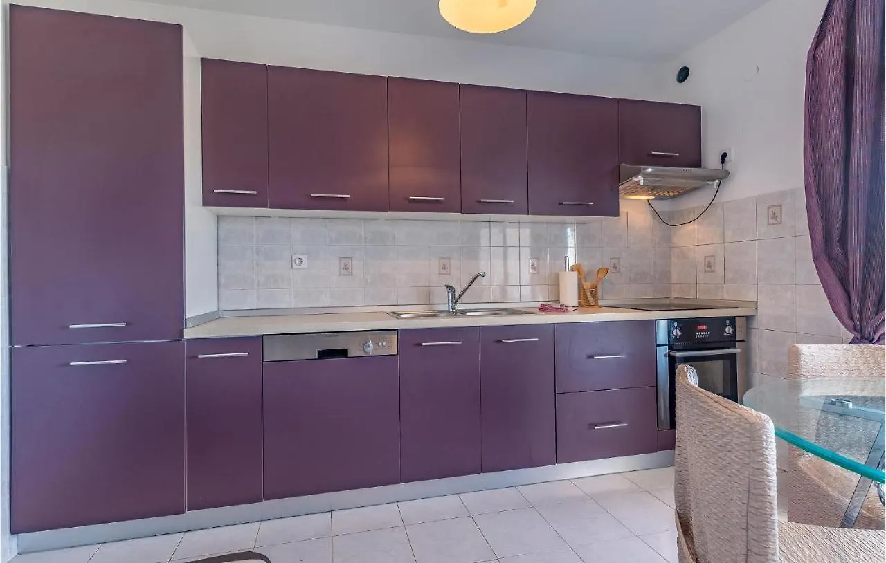 Holiday home Cozy Home In Pomer With Kitchen Croatia