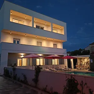 Vendégház Apartmant & Rosa Medulin, Pomer